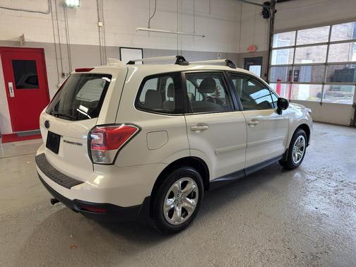 2018 Subaru Forester 2.5i