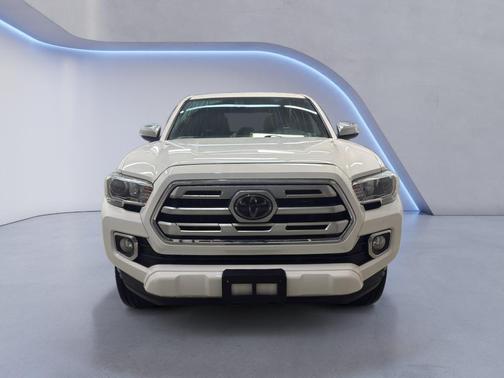Super White 2018 Toyota Tacoma Limited