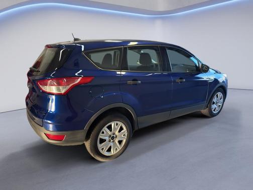 2016 Ford Escape S