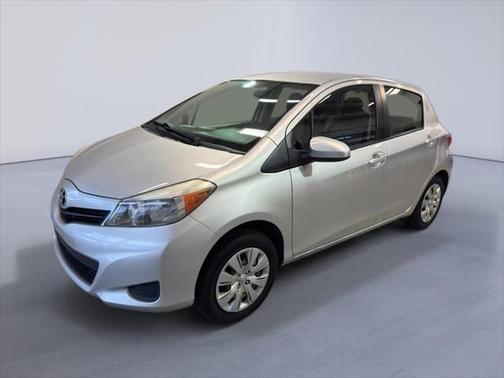 2013 Toyota Yaris L