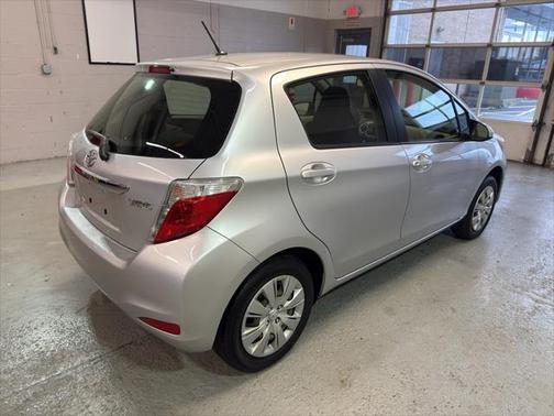 2013 Toyota Yaris L