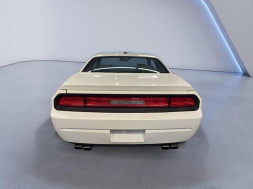 Bright White Clearcoat 2010 Dodge Challenger R/T