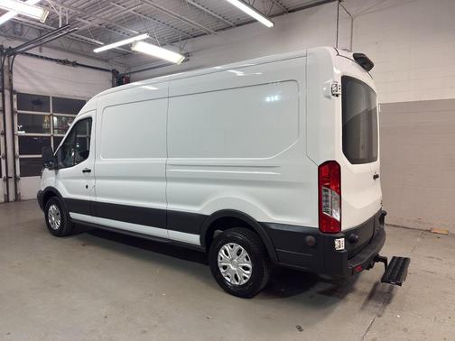 2018 Ford Transit-250 Base