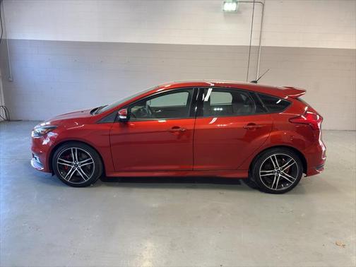 2018 Ford Focus ST