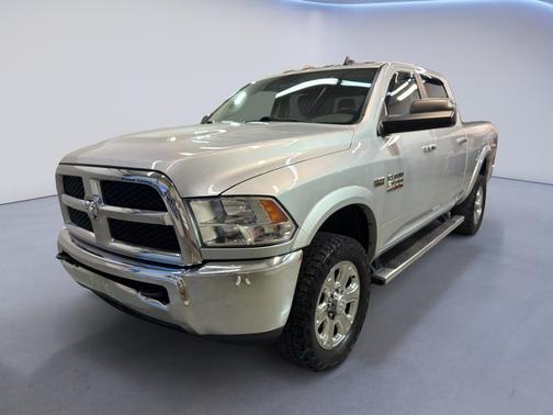 2018 RAM 2500 SLT Crew Cab 4x4 6'4' Box