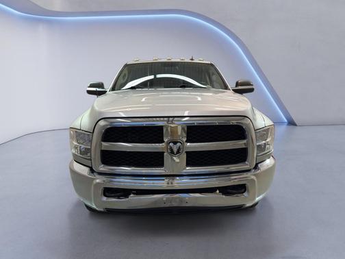 2018 RAM 2500 SLT Crew Cab 4x4 6'4' Box