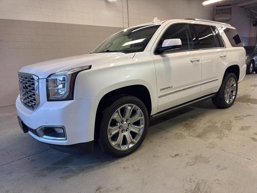 White Frost Tricoat 2018 GMC Yukon Denali