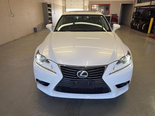 2016 Lexus IS 300 Base