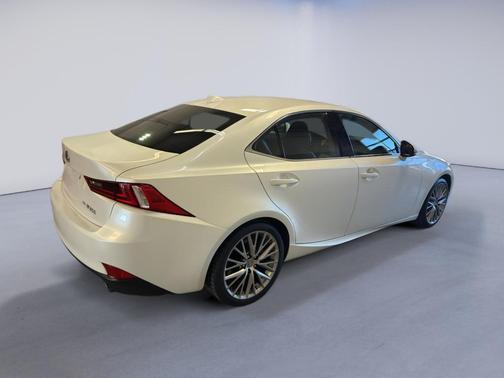 2016 Lexus IS 300 Base