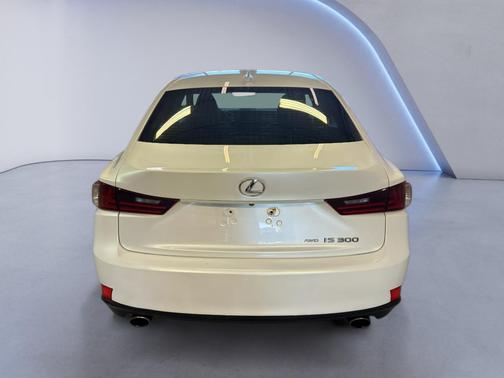 2016 Lexus IS 300 Base
