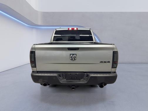 2021 RAM 1500 Classic Warlock Crew Cab 4x4 5'7' Box