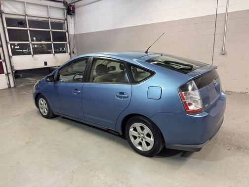 2005 Toyota Prius Base