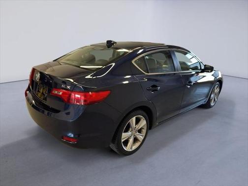 2015 Acura ILX 2.0L Technology