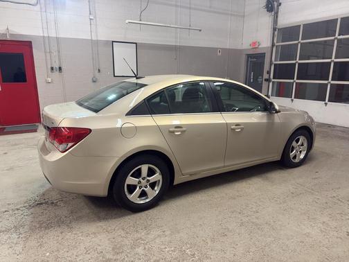 2011 Chevrolet Cruze 2LT