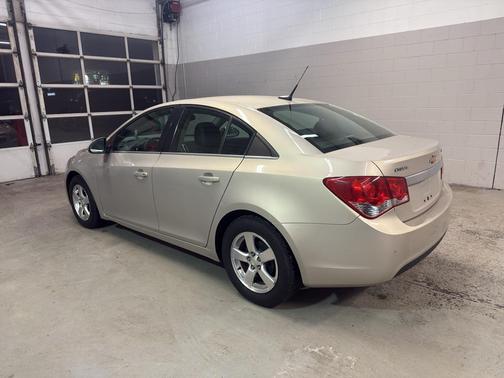 2011 Chevrolet Cruze 2LT
