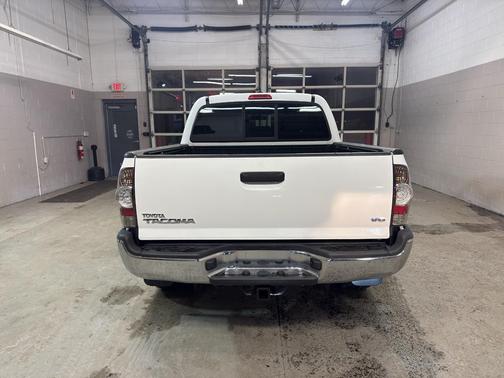2015 Toyota Tacoma Base