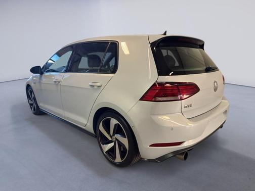 Gray 2018 Volkswagen Golf GTI 2.0T S 4-Door