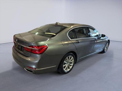 2018 BMW 740 xDrive