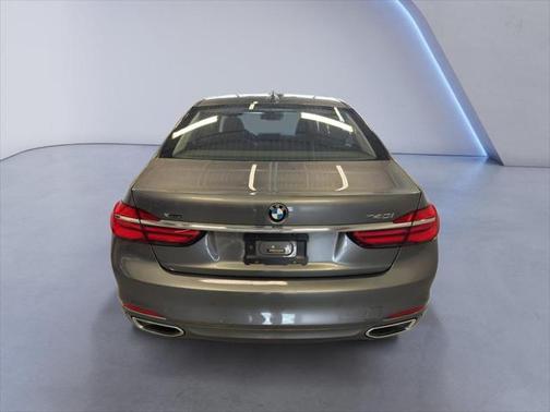2018 BMW 740 xDrive