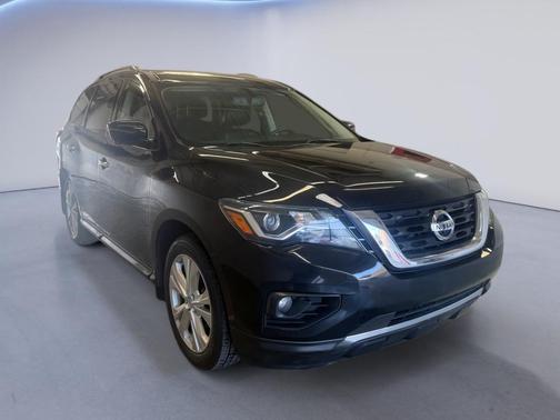 2018 Nissan Pathfinder SL