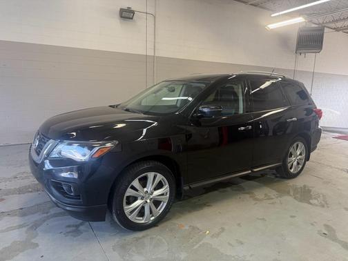 2018 Nissan Pathfinder SL