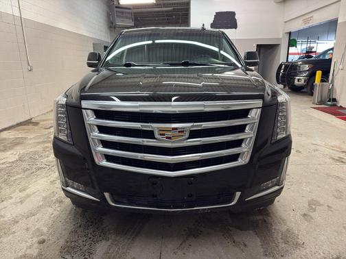 2019 Cadillac Escalade Luxury