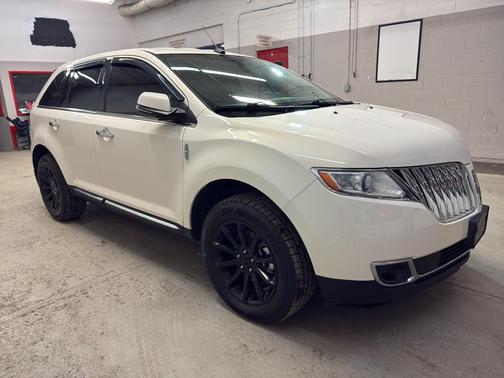 2012 Lincoln MKX Base