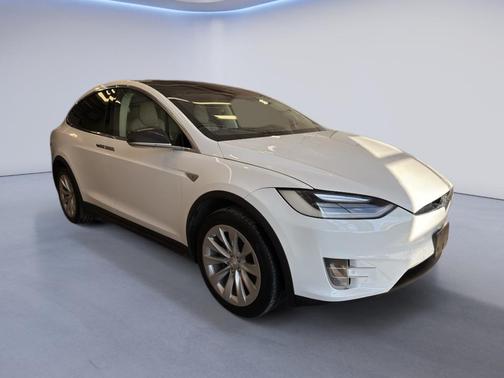 2016 Tesla Model X 90D