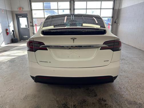 2016 Tesla Model X 90D