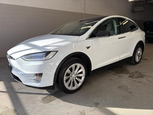 2016 Tesla Model X 90D