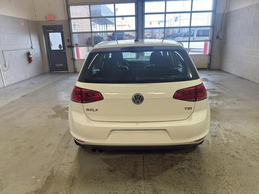 2017 Volkswagen Golf TSI Wolfsburg Edition 4-Door
