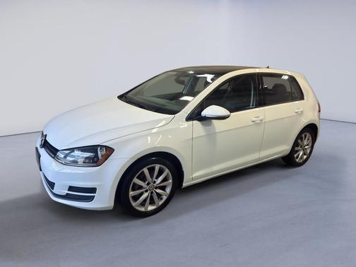2017 Volkswagen Golf TSI Wolfsburg Edition 4-Door