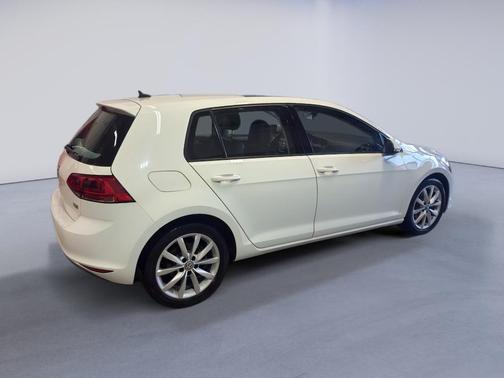 2017 Volkswagen Golf TSI Wolfsburg Edition 4-Door