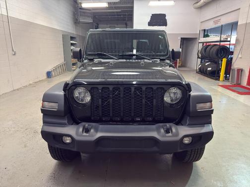 2020 Jeep Gladiator Sport S