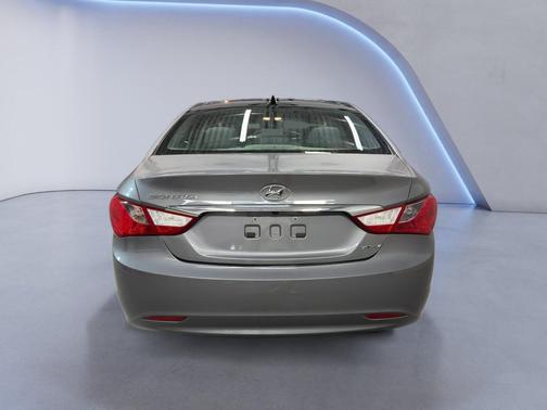 2013 Hyundai SONATA Limited