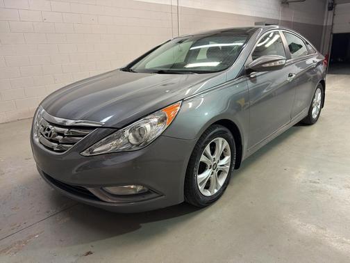 2013 Hyundai SONATA Limited