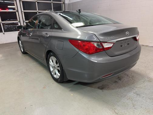 2013 Hyundai SONATA Limited