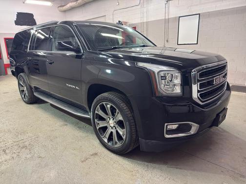 2016 GMC Yukon XL SLT