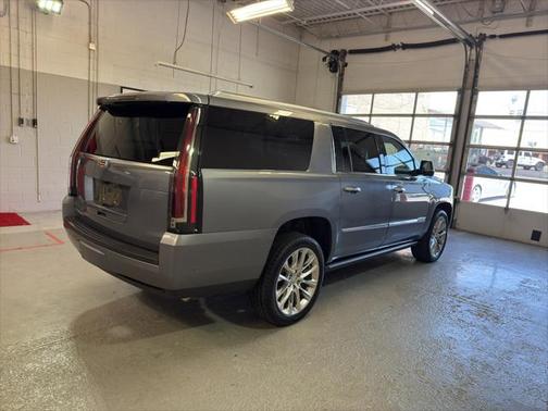 2019 Cadillac Escalade ESV Premium Luxury