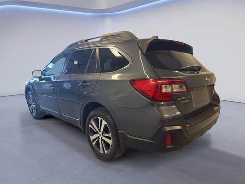 Magnetite Gray Metallic 2018 Subaru Outback 2.5i Limited
