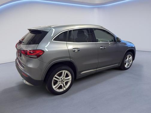 Mountain Grey Metallic 2021 Mercedes-Benz GLA 250 Base 4MATIC