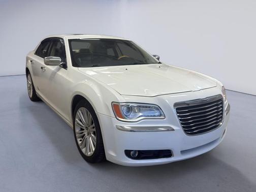 2013 Chrysler 300C Base