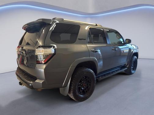 Magnetic Gray Metallic 2016 Toyota 4Runner TRD Pro