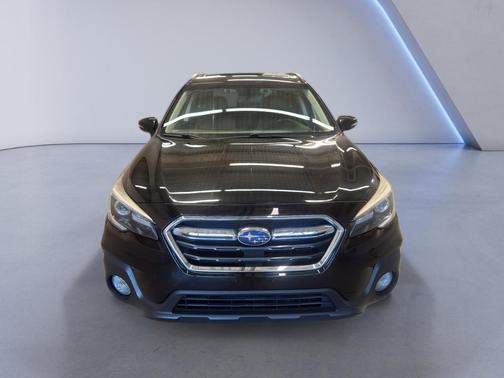 Crystal Black Silica 2018 Subaru Outback 2.5i Touring
