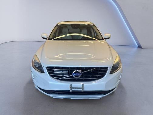 2016 Volvo XC60 T5 Platinum