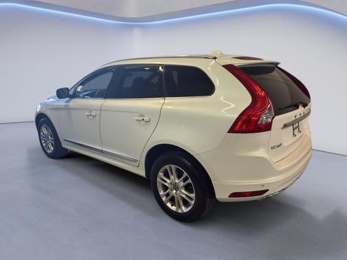 2016 Volvo XC60 T5 Platinum