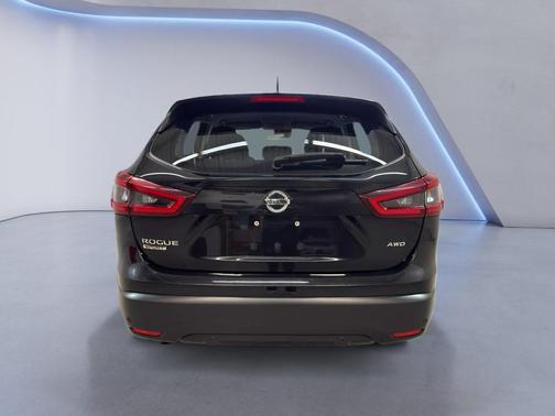 Magnetic Black Pearl 2022 Nissan Rogue Sport S