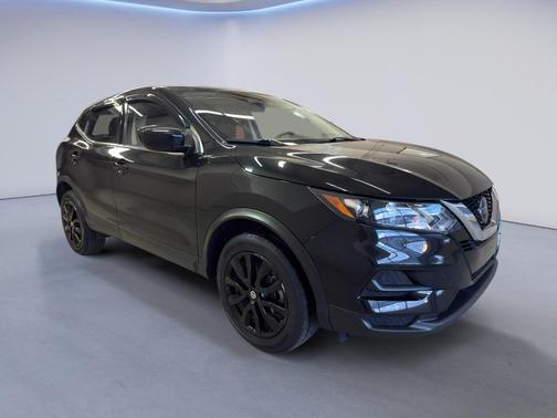Magnetic Black Pearl 2022 Nissan Rogue Sport S