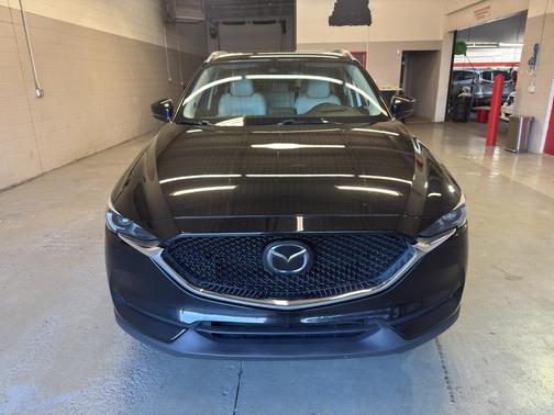 Jet Black Mica 2017 Mazda CX-5 Grand Touring