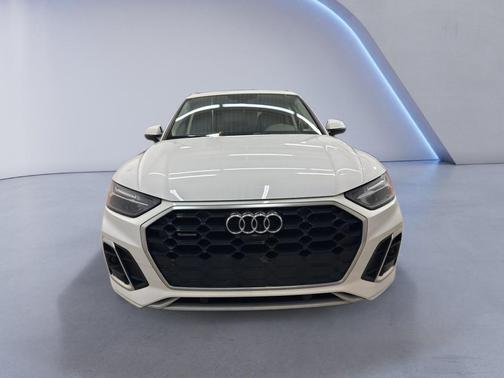 2022 Audi Q5 45 S line Premium Plus